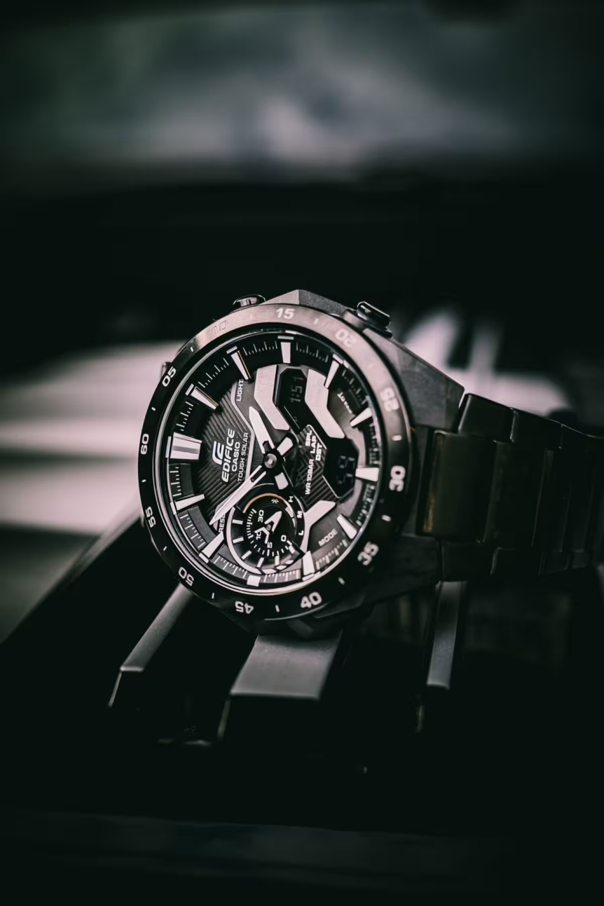 EDIFICE ECB-2200DC-1A