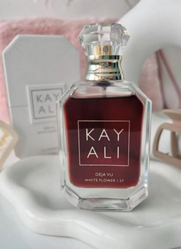 KAYALI DEJA VU WHITE FLOWER 57 LONG LASTING